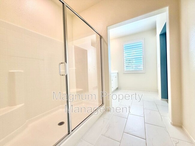 Building Photo - 27417 Georgetown Dr