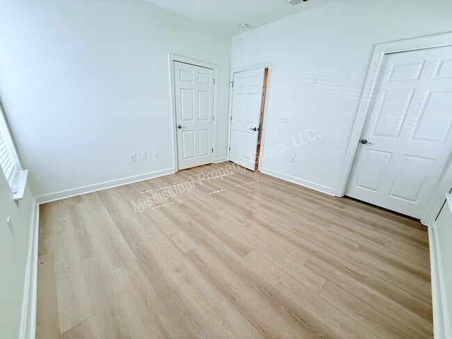 Building Photo - 2BR/2BA