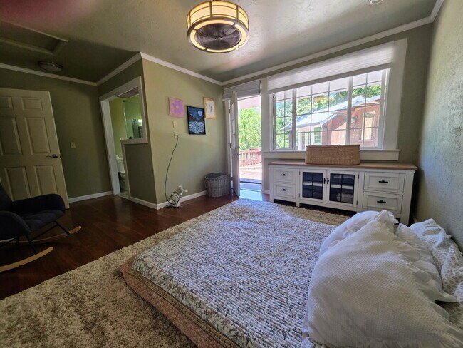 Building Photo - Compound-Style Mountain Living at Its Finest — Spacious Main Home + Brand-New Modern One-Bedroom ...