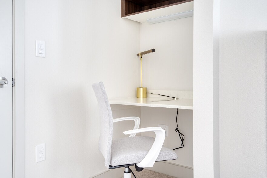 Building Photo - 44758 Old Warm Springs Blvd