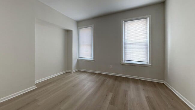 Building Photo - Cozy Row Home – 2BR/1BA in Philadelphia