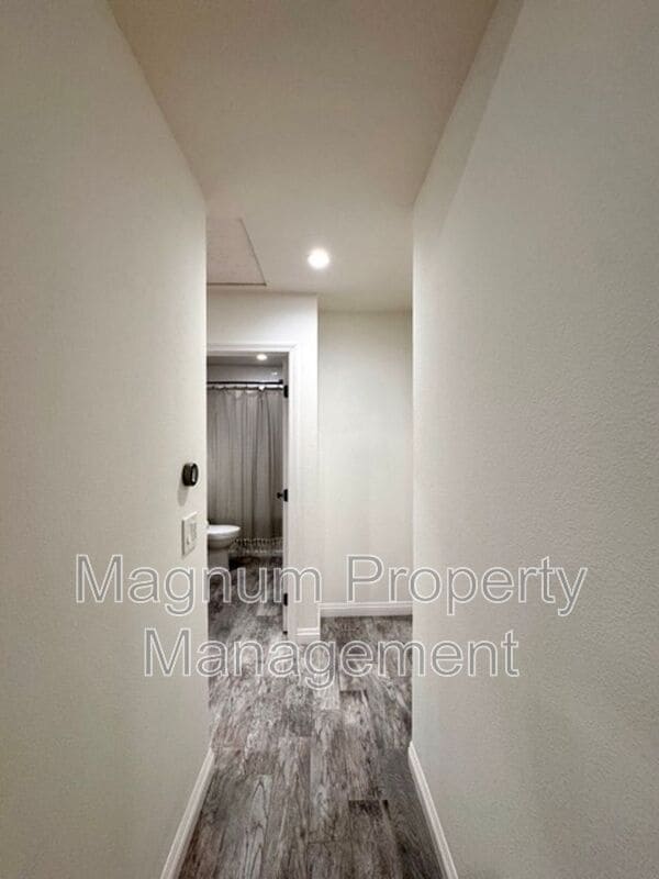 Building Photo - 27776 Spring Meadow Ct