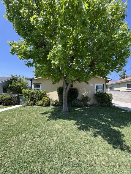 Street view - 713 W Colorado Blvd