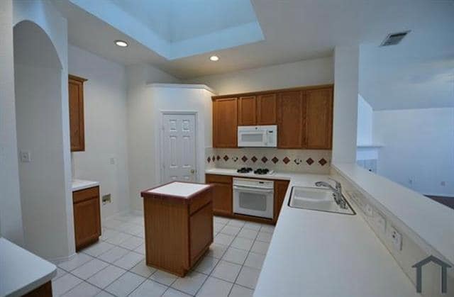 Building Photo - 4317 Palmdale Dr