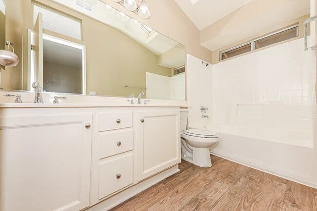 Building Photo - 3346 N Carnation Dr