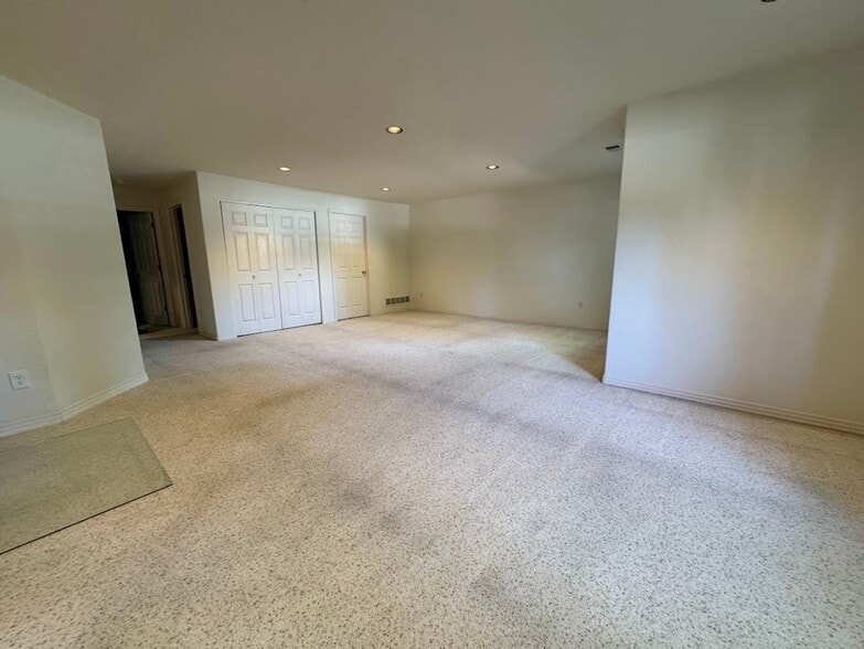 Building Photo - 4143 Da Vinci Dr