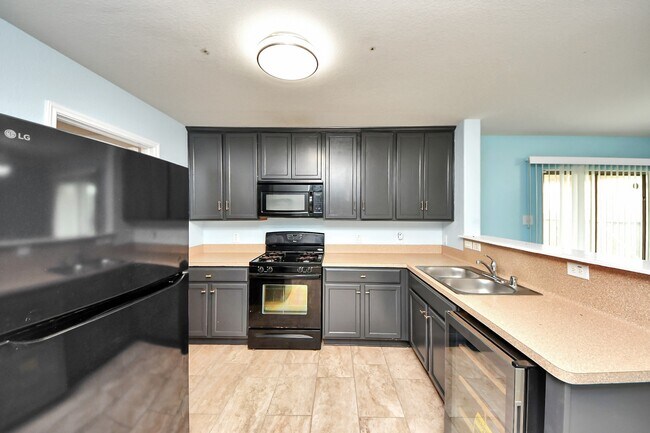 Building Photo - 12102 Helvick Cres Ave