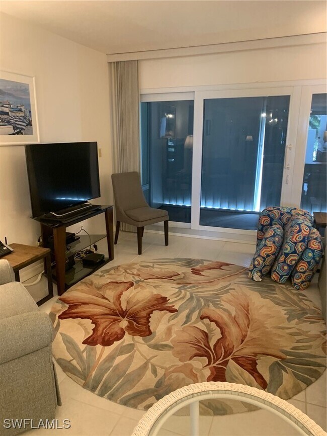 Building Photo - 3443 Gulf Shore Blvd N