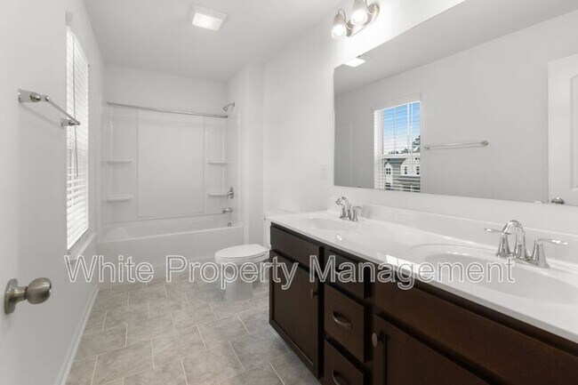 Building Photo - 1169 Scotch Mdws Lp
