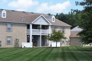 Building Photo - King's Creek Apartments