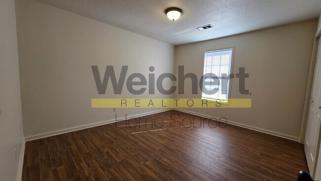 Building Photo - 317 S 12th St