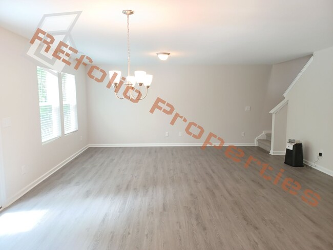 Building Photo - Beautiful 4 Bedroom, 3 Bath, 1-Car Garage ...