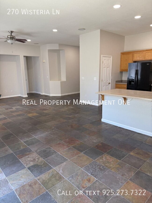 Building Photo - 270 Wisteria Ln