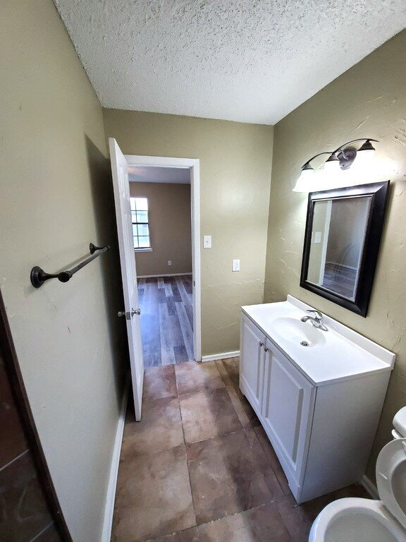 Building Photo - Sharp 3/2 in Frenship School District