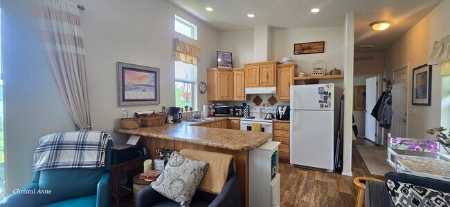 Building Photo - Fabulous Cabin over Hood Canal