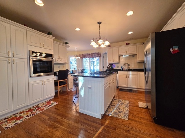 Building Photo - 1025 Rosewood Dr