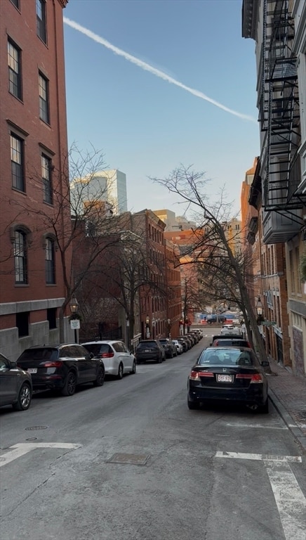 Building Photo - 9 Anderson St