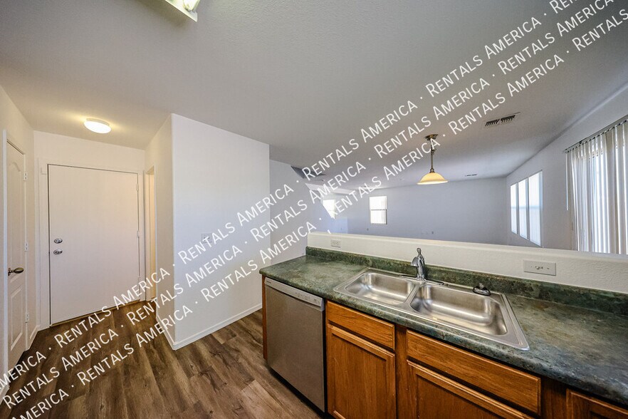 Building Photo - 9410 W Virginia Ave