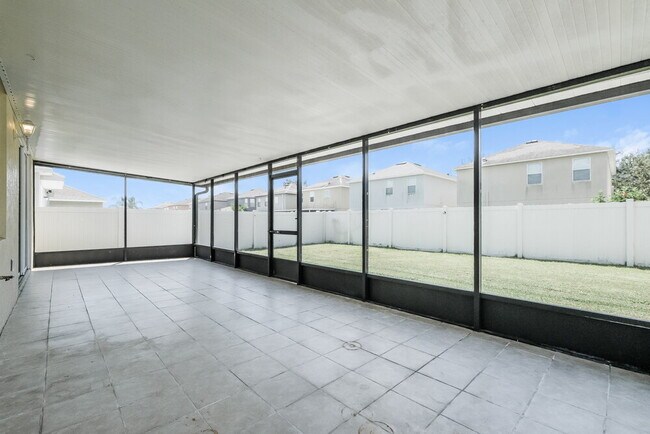 Building Photo - 10119 Celtic Ash Dr