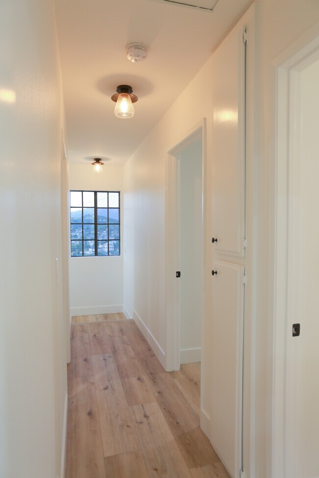 Building Photo - 2737 Chadwick Cir