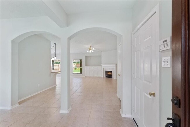 Building Photo - 27 N Merryweather Cir