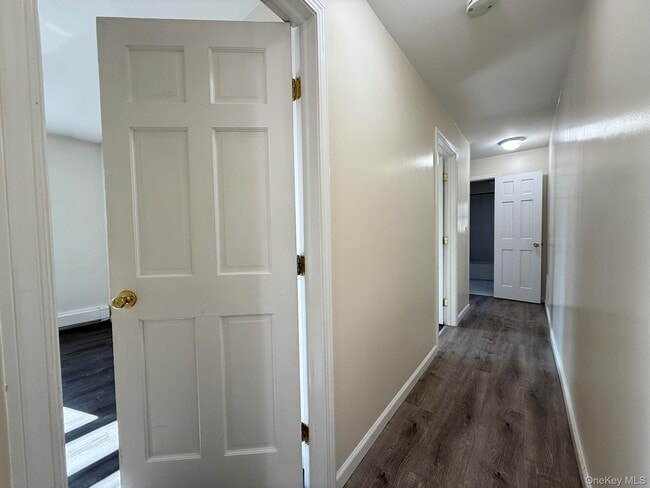 Building Photo - 51 Schneider Ave