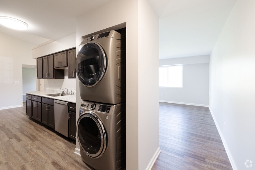 One Bedroom - Adams Station Apartments