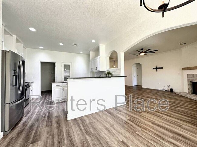 Building Photo - 11006 S Madison St