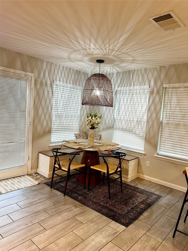 Building Photo - 4418 Charleston St