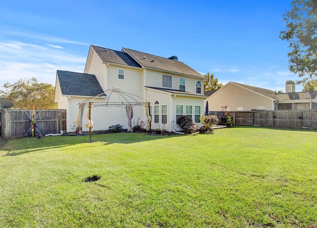 Building Photo - 119 Spindle Way