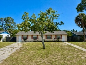 Building Photo - 512 60th Ave Terrace W
