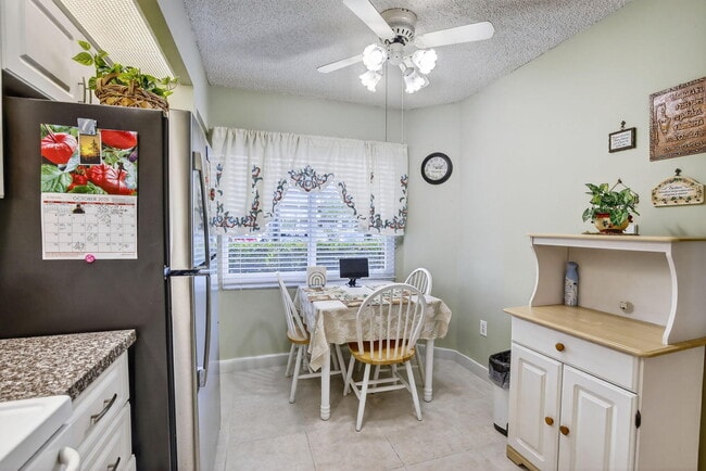 Building Photo - 1500 SW 131st Way