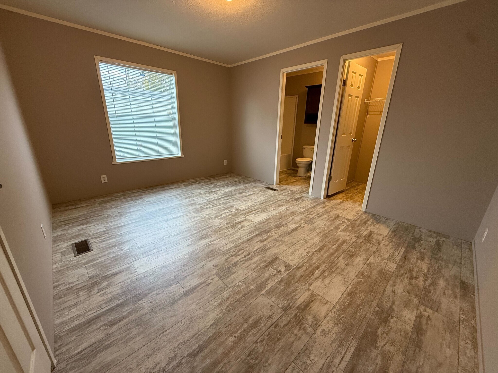 Building Photo - 11786 Cascade Cir