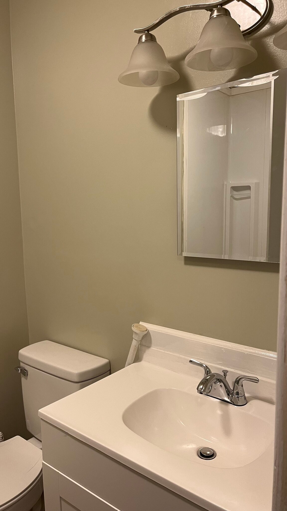 Building Photo - 901 Swallow Crest Ct