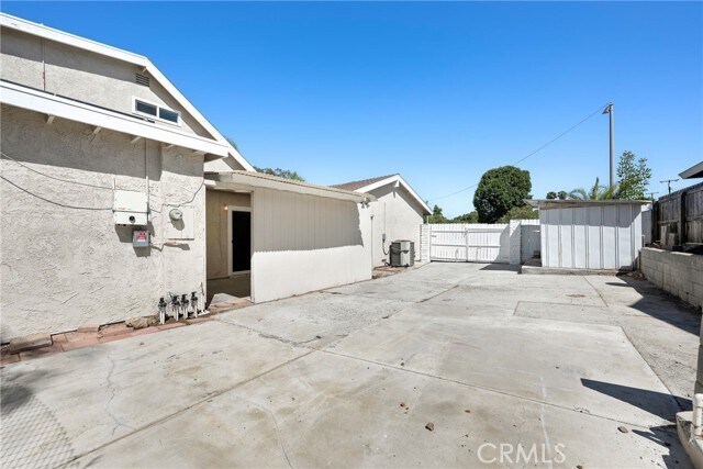 Building Photo - 1604 Avenida Del Vista