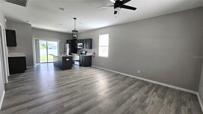 Building Photo - 10446 Kidron Ave
