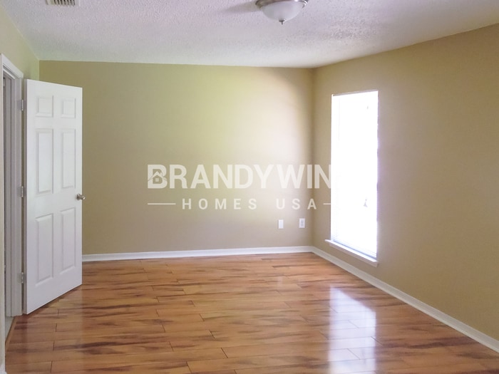 Building Photo - 8145 Mactavish Way W