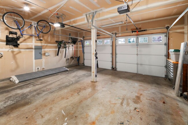 Building Photo - Great 3 Bed Home in Everett!