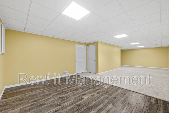 Building Photo - 5820 S 157th St