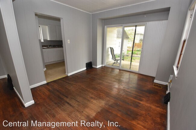 Building Photo - 2 br, 1 bath House - 1009 W. Grove