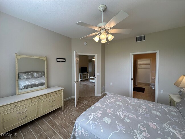 Building Photo - 3010 Meandering Way
