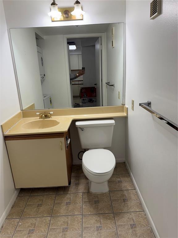 Building Photo - 2333 Feather Sound Dr