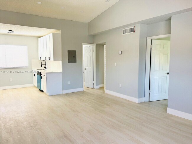 Building Photo - 6375 W 27th Way