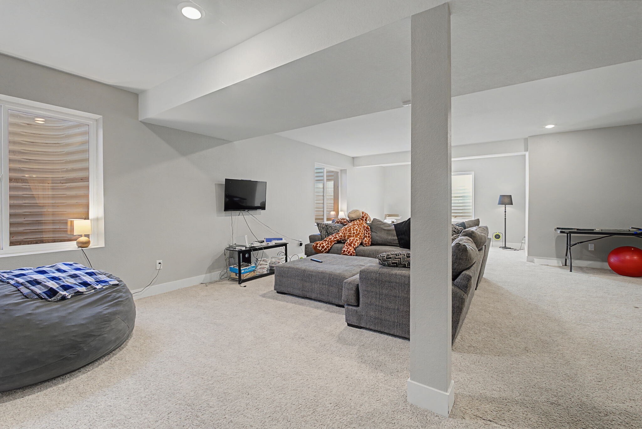 Building Photo - 2102 Summerlin Ln