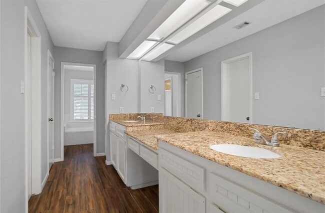 Building Photo - 18104 Starboard Dr