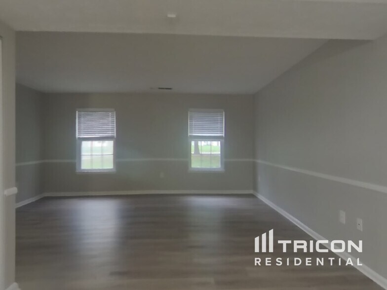 Building Photo - 4111 Lancaster Cir
