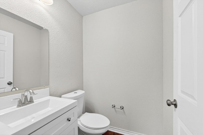 Building Photo - 317 Jones St