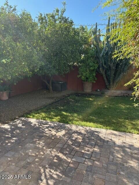 Building Photo - 8437 E San Benito Dr