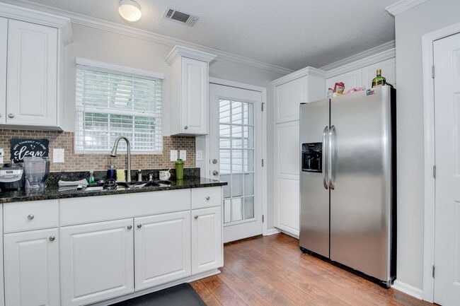 Building Photo - Great 3 Bedroom In Grovetown