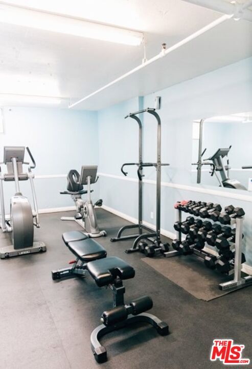 Building Photo - 497 E California Blvd